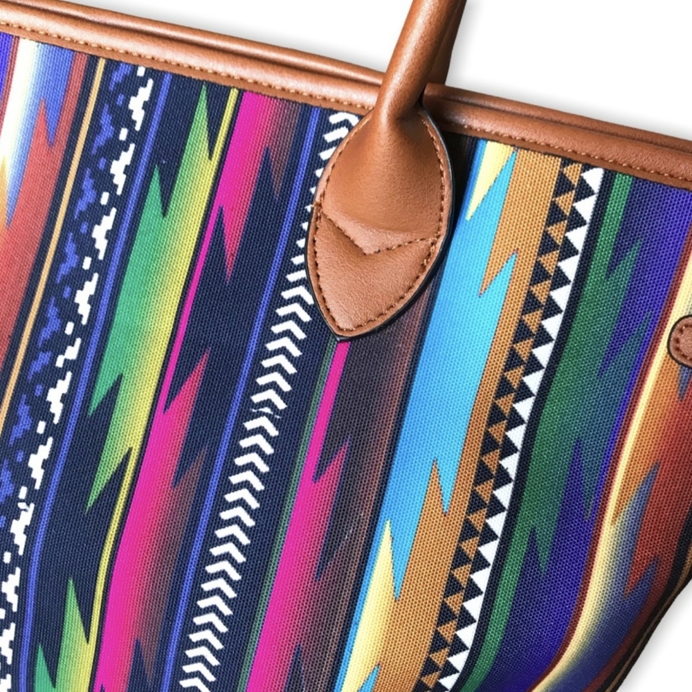 ONE LEFT! Gorgeous Vibrant Spacious Aztec Print Zippered Tote - Picture 6 of 13